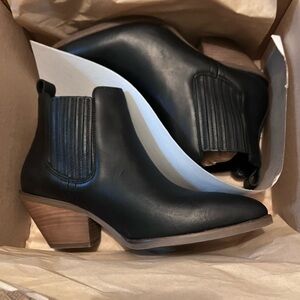 Portland Leather Goods Patina Western Boots